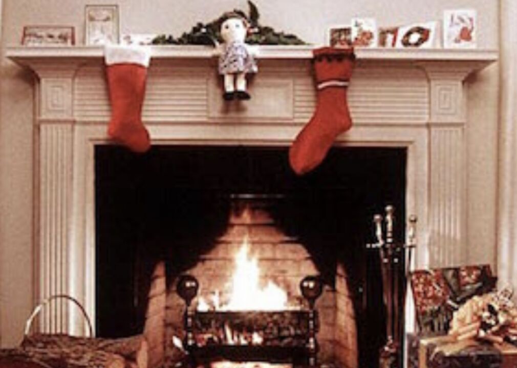 1986: Yule Log special stops airing